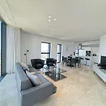 Skyhigh Park View Appartement *