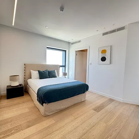 アパート Skyhigh Park View ニコシア