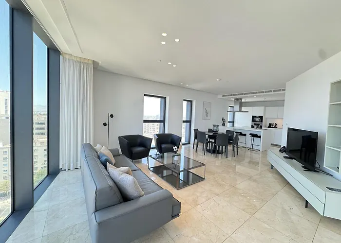 Skyhigh Park View Apartment *